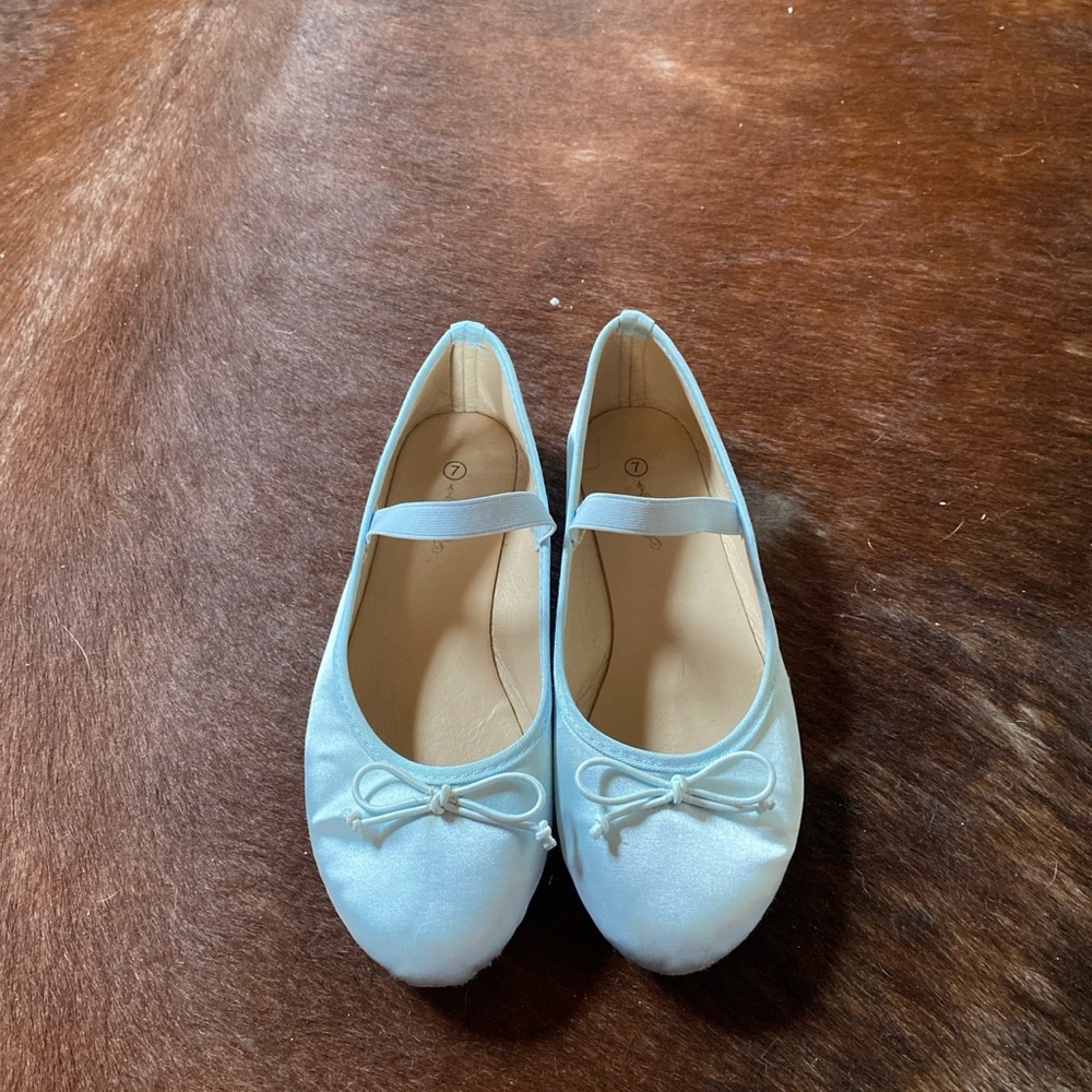 Ballet flats